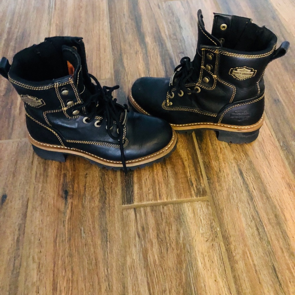 Women’s Harley Davidson boots